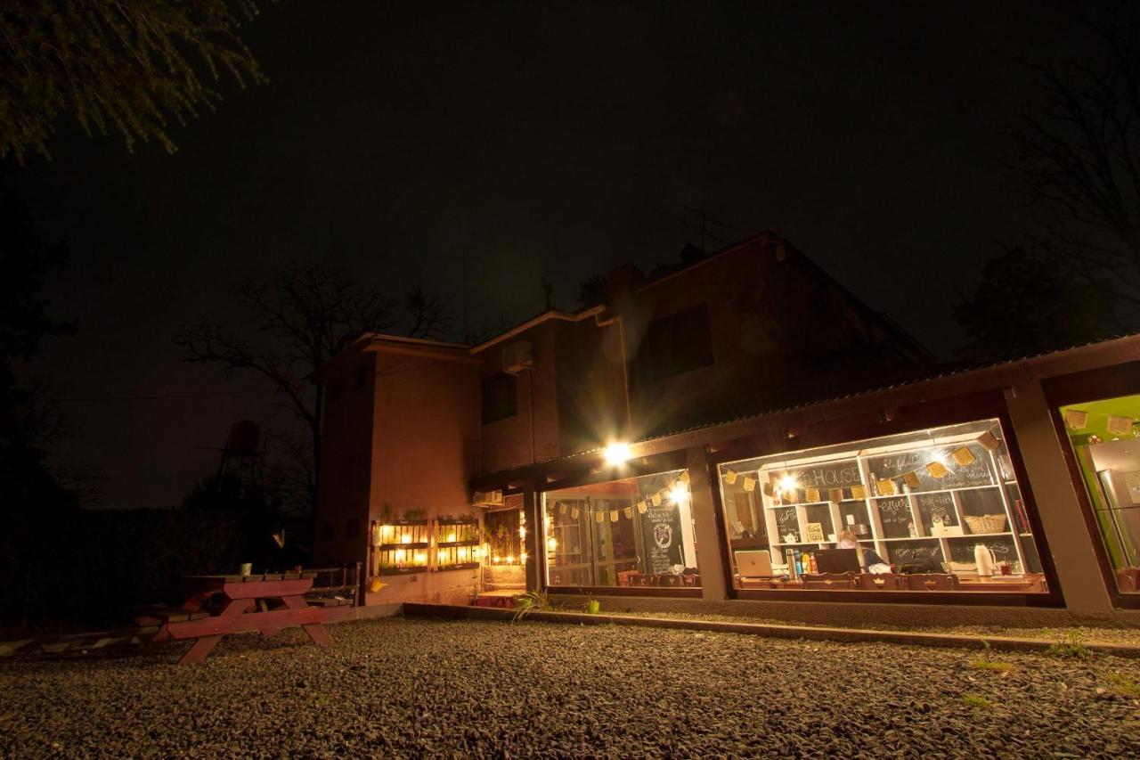 The Hostelhouse Centro. Casa De Huespedes. Villa General Belgrano Extérieur photo